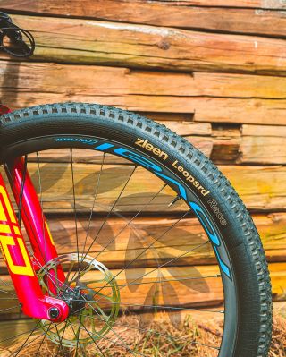 🌍☮️ September 21st is International Day of Peace. Peace means stability, balance, and a smooth path — just like our tires...